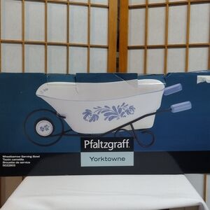 Pfaltzgraff Serving Bowl - Wheelbarrow Yorktowne